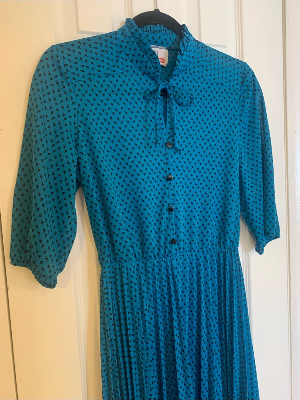 Teal Printed Tie-Neck Midi Dress with Pleated Skirt